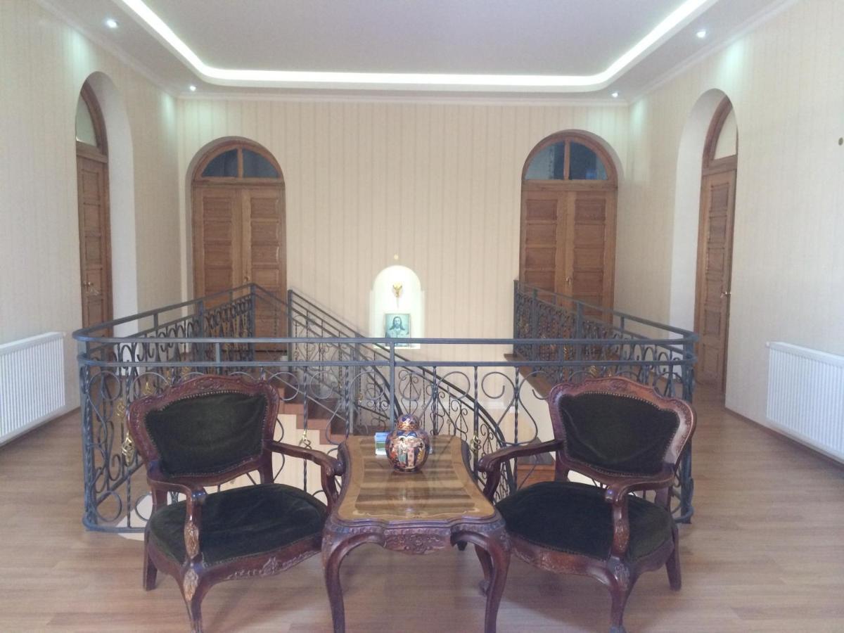 Max Hotel Gogi Alibegashvili カズベギ エクステリア 写真